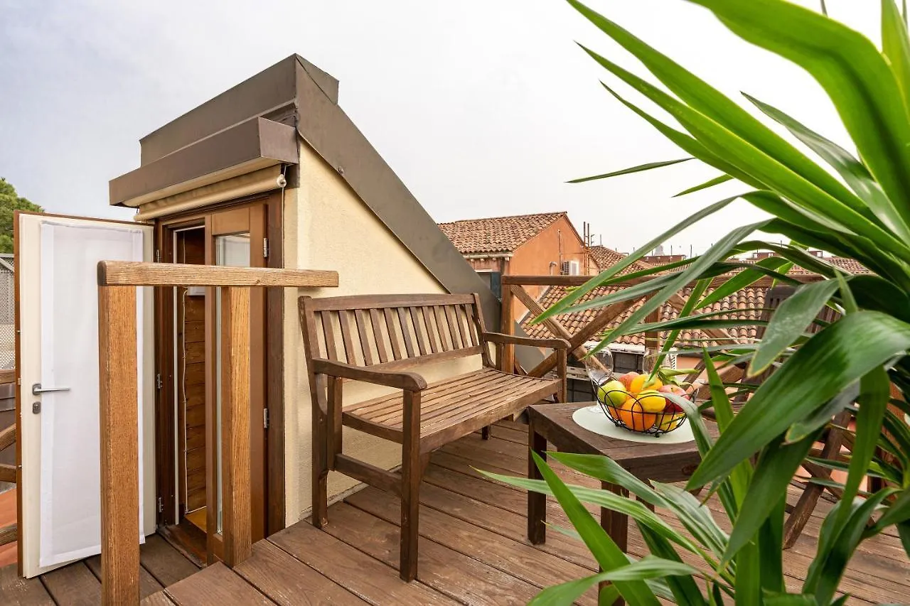 ונציה Ca' Degli Antichi Giardini Apartments 2*,